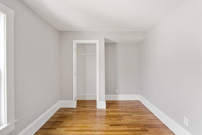 Building Photo - 21 Hartford St