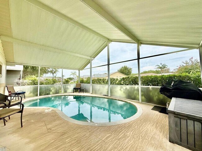 Building Photo - 6600 Gentle Ben Cir