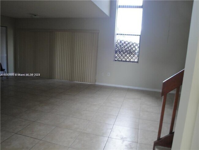 Building Photo - 1206 San Remo Cir
