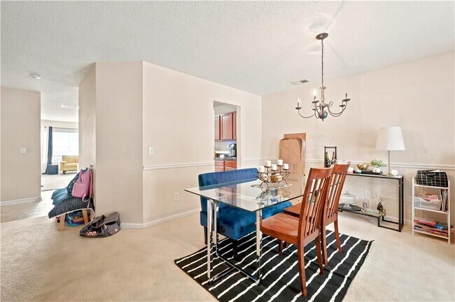 Building Photo - 3353 Parc Dr SW