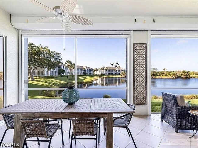 Building Photo - 5000 Royal Shores Dr