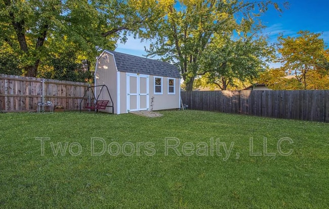 Building Photo - 1213 Woodview Ln