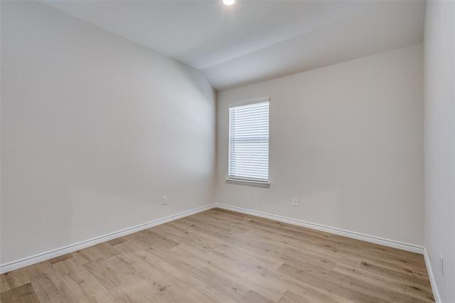 Building Photo - 912 Marigold St