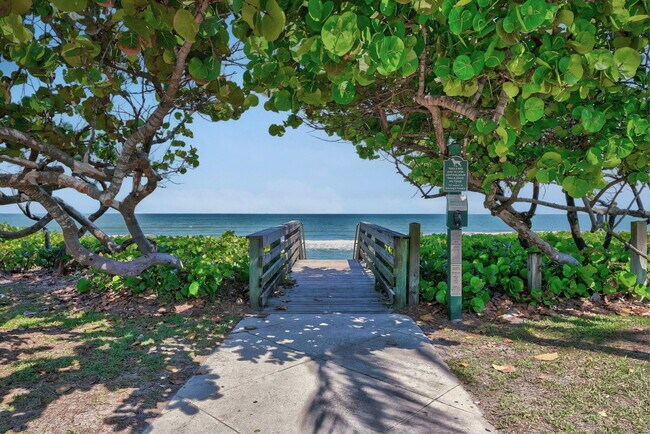 Building Photo - 3069 Mainsail Cir