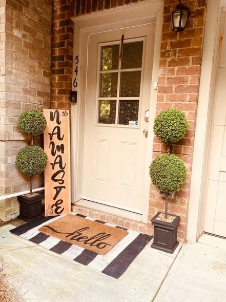 Building Photo - 546 Micayne Cir SE