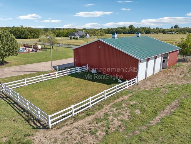 Building Photo - 6202 E 191st St S