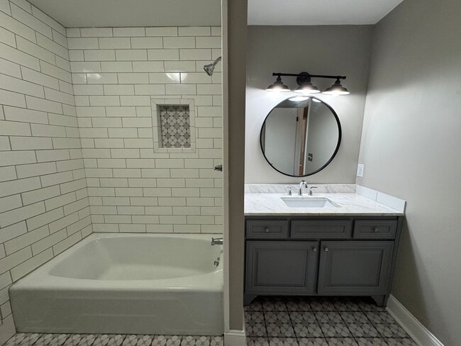 Building Photo - Beautiful 4/3 House with Bonus Room in Wes...