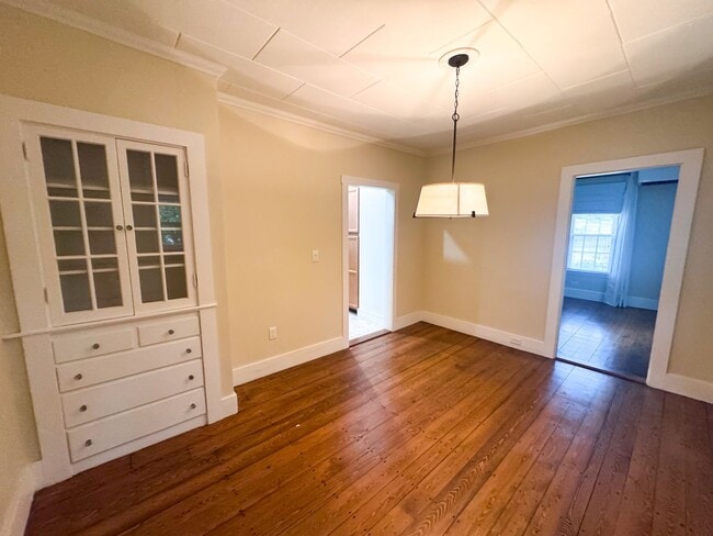 Building Photo - Gorgeous Bath 3BR/2BA Home for RENT! $2700