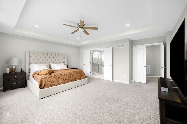 Building Photo - Luxury Five Bedroom Plainfield Rental