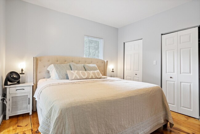 Building Photo - 13 Prospect St