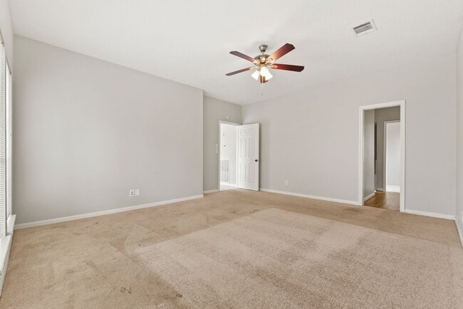 Building Photo - Spacious and Full of Character -  3,000+ S...