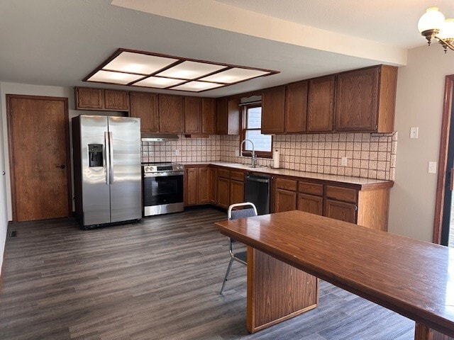 Building Photo - 216 Day Dr