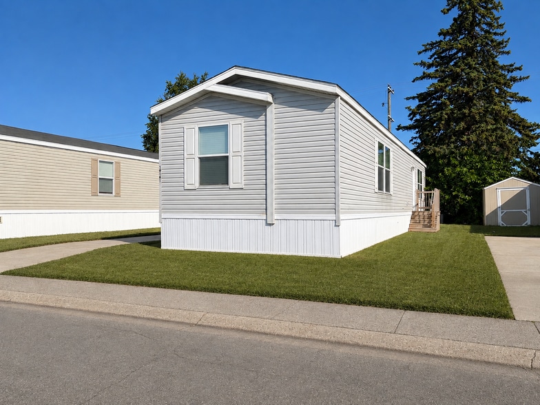 Building Photo - 16161 Normandy St