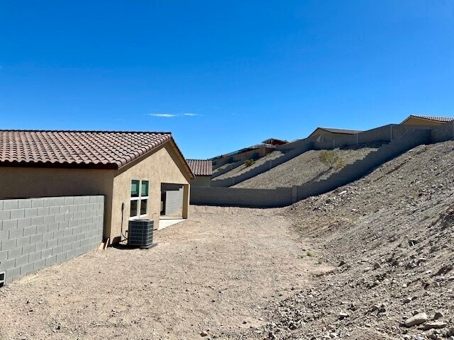 Building Photo - 2566 Aaron Pl