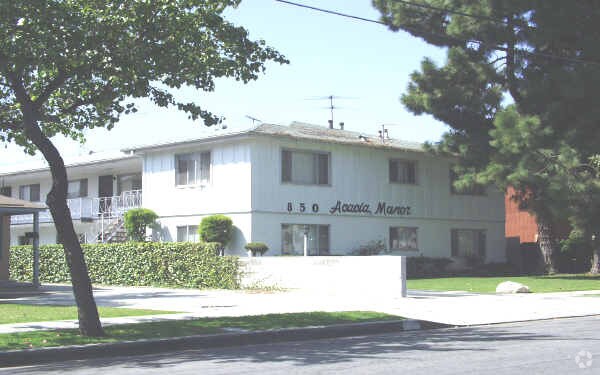 Building Photo - Acacia Manor