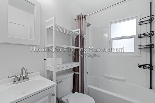 Building Photo - 10106 N Wesley St