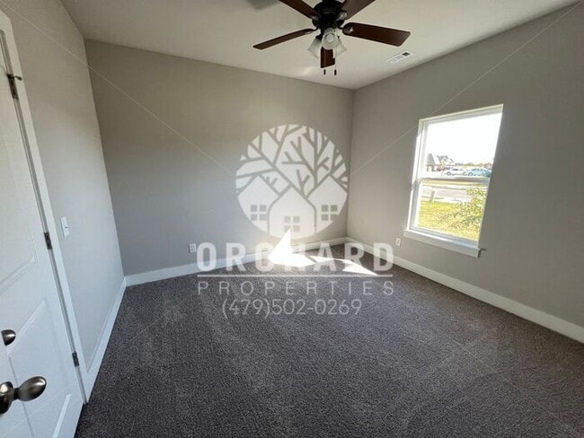 Building Photo - Tontitown- Single-Family Home- Spacious Kennedy Bonus Plan - 5th Bedroom/Bonus Room