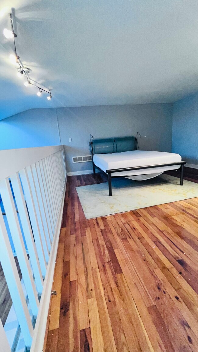 Building Photo - 2311 Maryland Ave