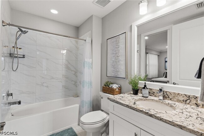 Building Photo - 9657 Montelanico Loop