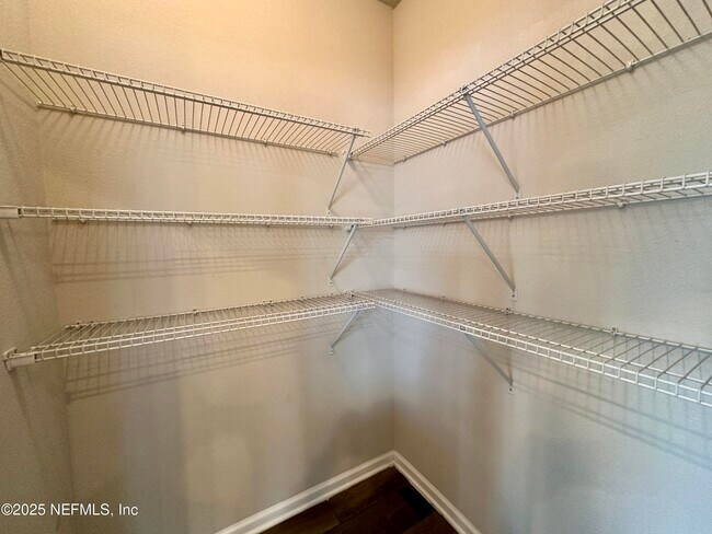 Building Photo - 8135 Cape Fox Dr