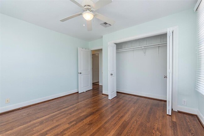 Building Photo - 1413 Tremont St