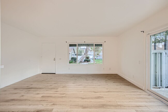 Building Photo - 758 Timber Cove Way