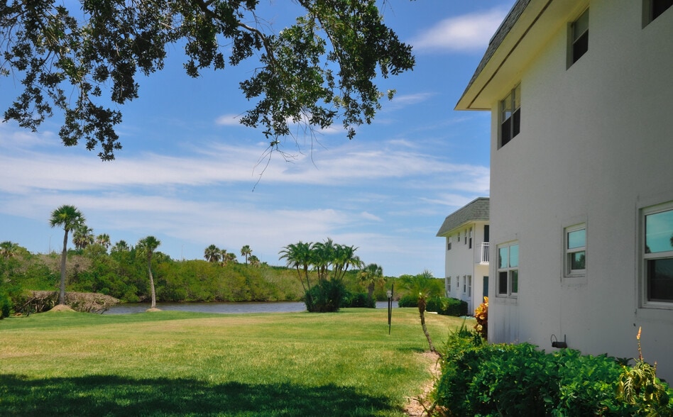 Building Photo - 2800 Indian River Blvd