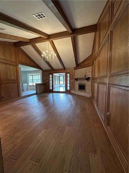 Building Photo - 773 Bocage Ln