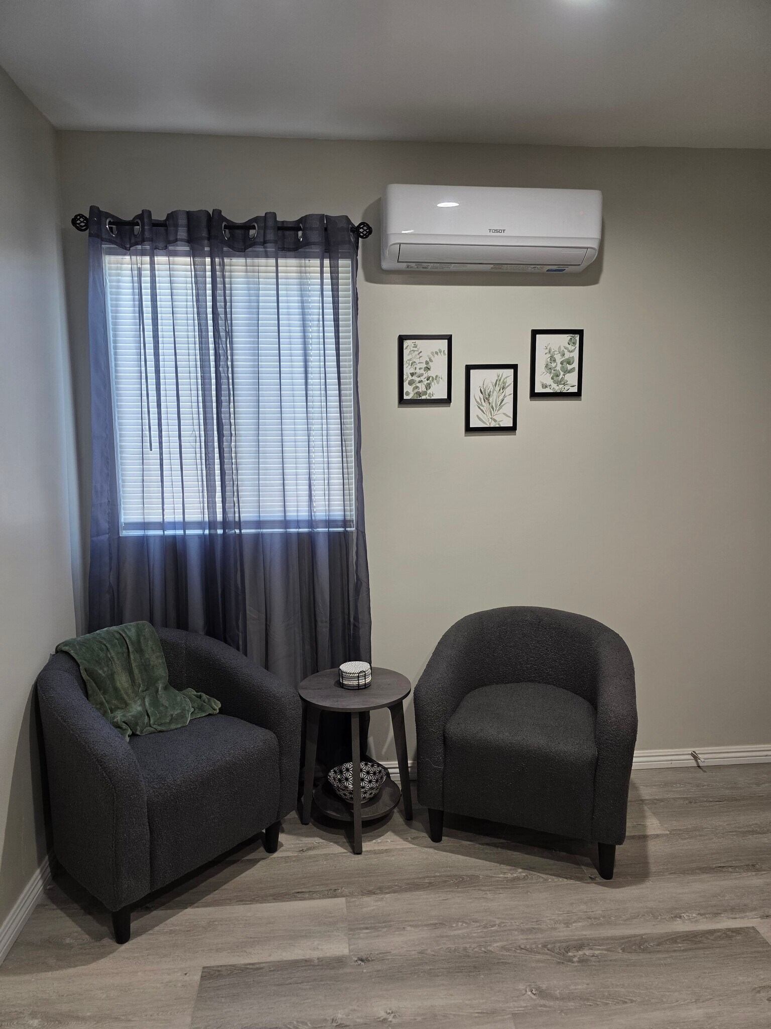 Living room - 20988 Divonne Dr