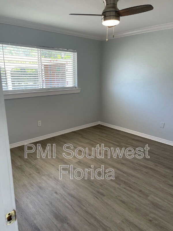 Building Photo - 6369 Gateway Ave