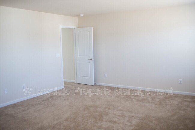 Building Photo - 3513 Althorp Drive