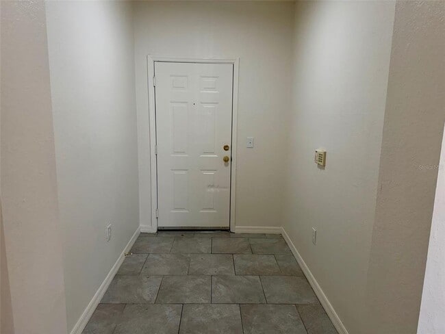 Building Photo - 122 Vista Verdi Cir