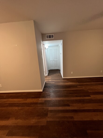 Hallway - 9021 Gaylord Dr