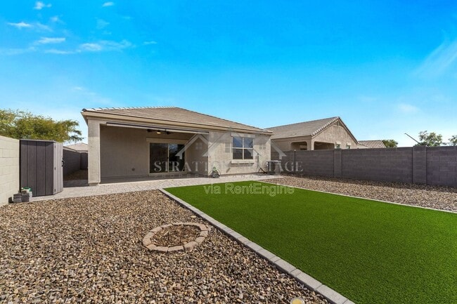 Building Photo - 17878 N Pietra Rd