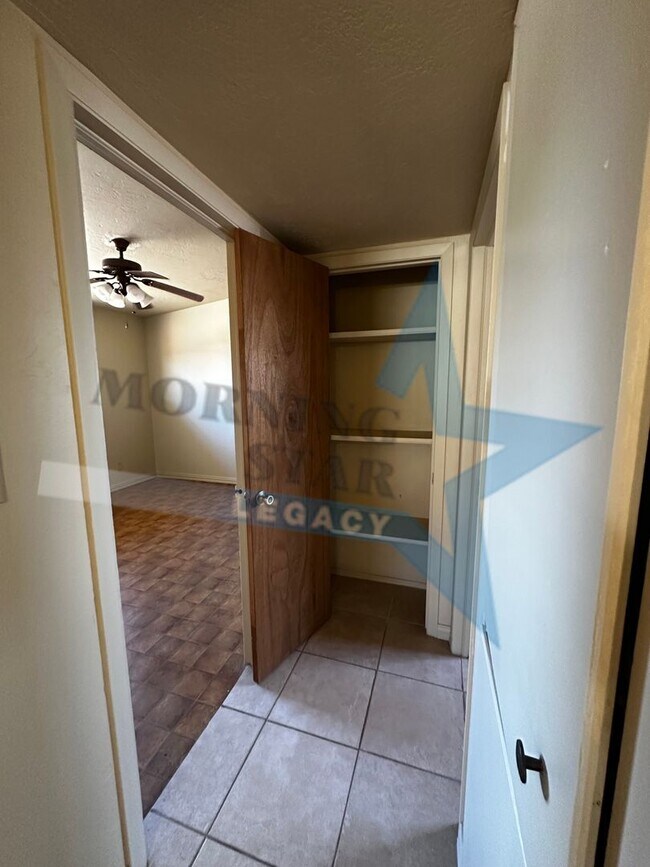 Building Photo - 1055 Wofford Dr