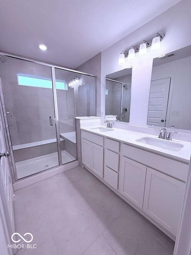 Building Photo - 4923 Gilet Dr