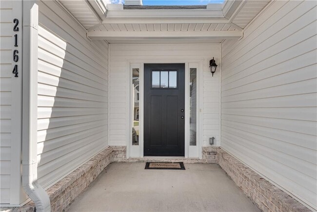 Building Photo - 2164 Savannah Dr