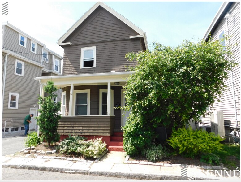 Building Photo - 12 Fisk Ave