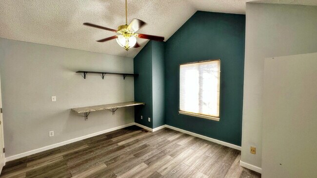 Building Photo - Quiet End Unit 3 Bed 2 Bath Townhome in Cherry Creek Schools Close to Cherry Creek Reservoir!! 2 ...