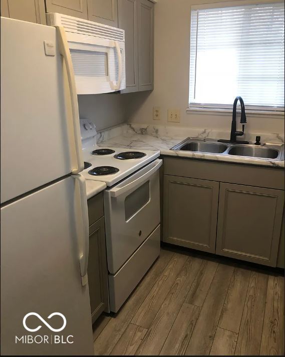 Building Photo - 3248 Lupine Dr