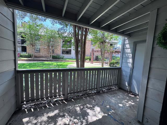 Building Photo - 15151 Berry Trail