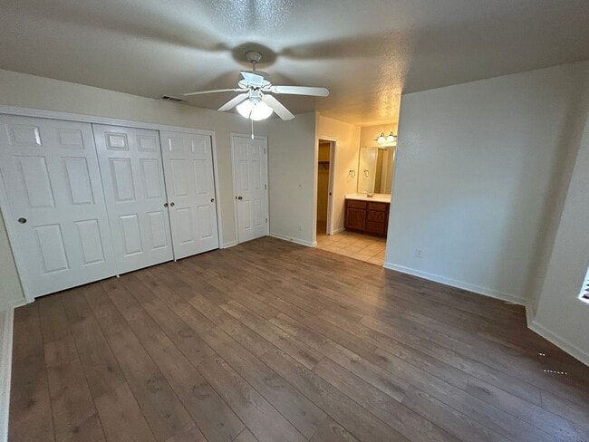 Building Photo - 3 Bedroom Home for Rent in Anderson CA | Large Family Room, 2 Car Garage, Pet Friendly
