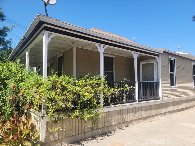 Building Photo - 281 N Grand St