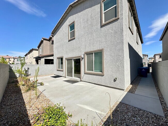 Building Photo - 8357 Aurora Rdg Ave