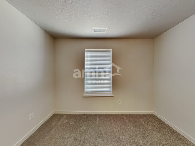 Building Photo - 16903 Bethany Ave