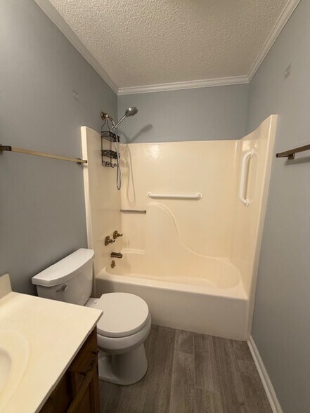 Building Photo - 1602 Ternberry Rd