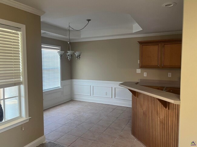 Building Photo - 202 Chasen Ct