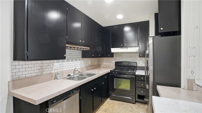 Building Photo - 1101 W MacArthur Blvd