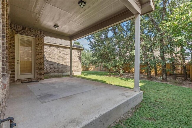 Building Photo - 10112 Lavon Bend