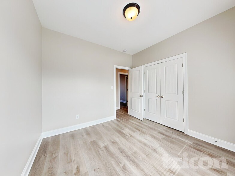 Building Photo - 117 Cambridge Dr